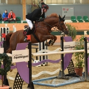 Matthias Raisch (AUT/OÖ) siegte mit Magic 14 im Frank Stronach Indoor Derby im Magna Racino. © HORSIC.com