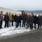 Dr. Barbara Röder (NOEPS Referat Pferdesamariter) und das Hufschmiedeteam Josef Ganser informierten Pferdesamariter, Wanderreitführer und alle Interessierten rund um das Thema HUF! © privat