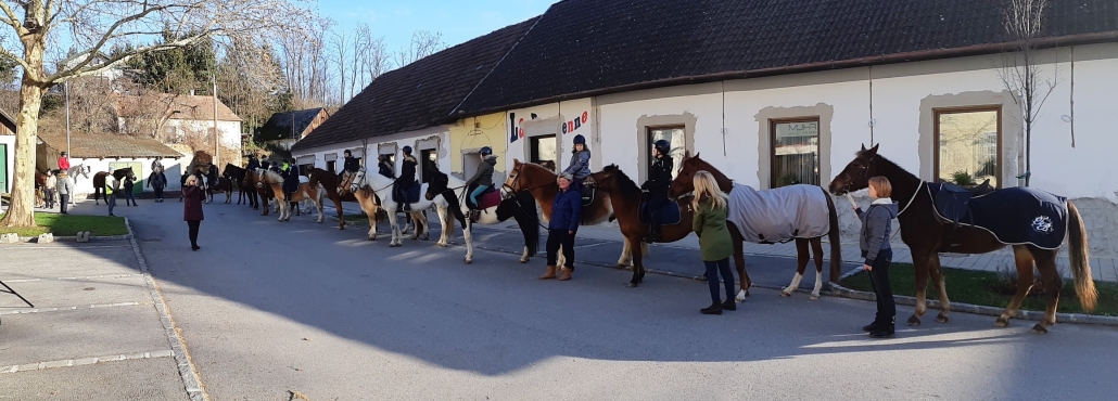 Impressionen vom Stephani-Ritt in Gallbrunn. © privat