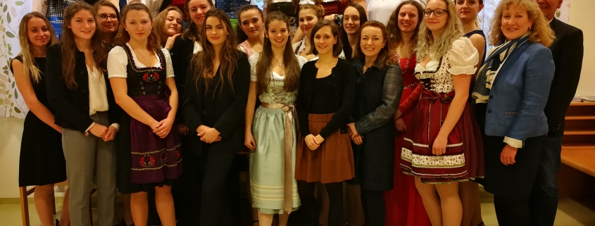 Herzliche Gratulation den frisch gebackenen Pferdewirten aus dem Norbertinum/Tullnerbach. © ORG Pferdewirtschaft Norbertinum