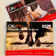 Das neue OEPS Skriptum zum Thema Huf gibt es in der klassischen Variante und speziell für Westernreiter. © OEPS