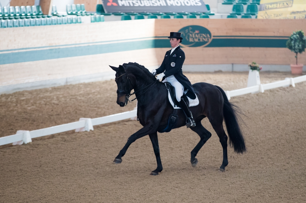 Belinda Weinbauer (AUT) mit Fustanella. © Michael Rzepa