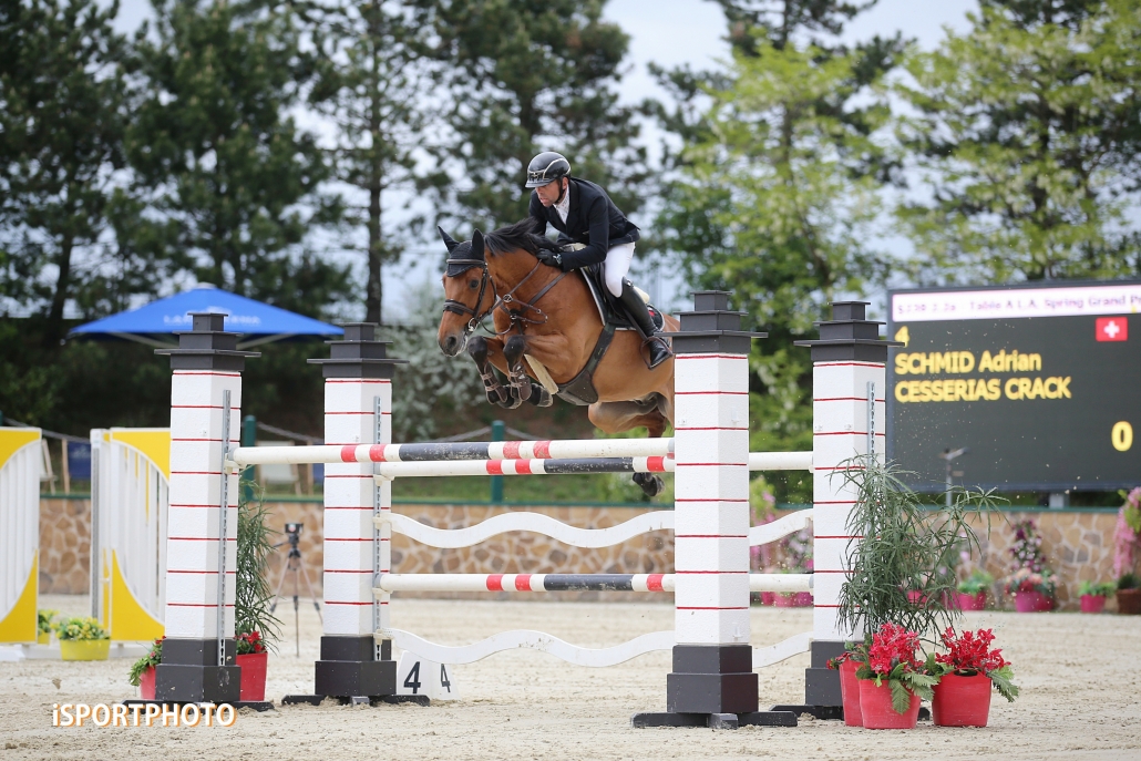 Adrian Schmid (SUI) und Cesserias Crack auf dem Weg zum Sieg im L.A. Spring Grand Prix I. © iSPORTPHOTO