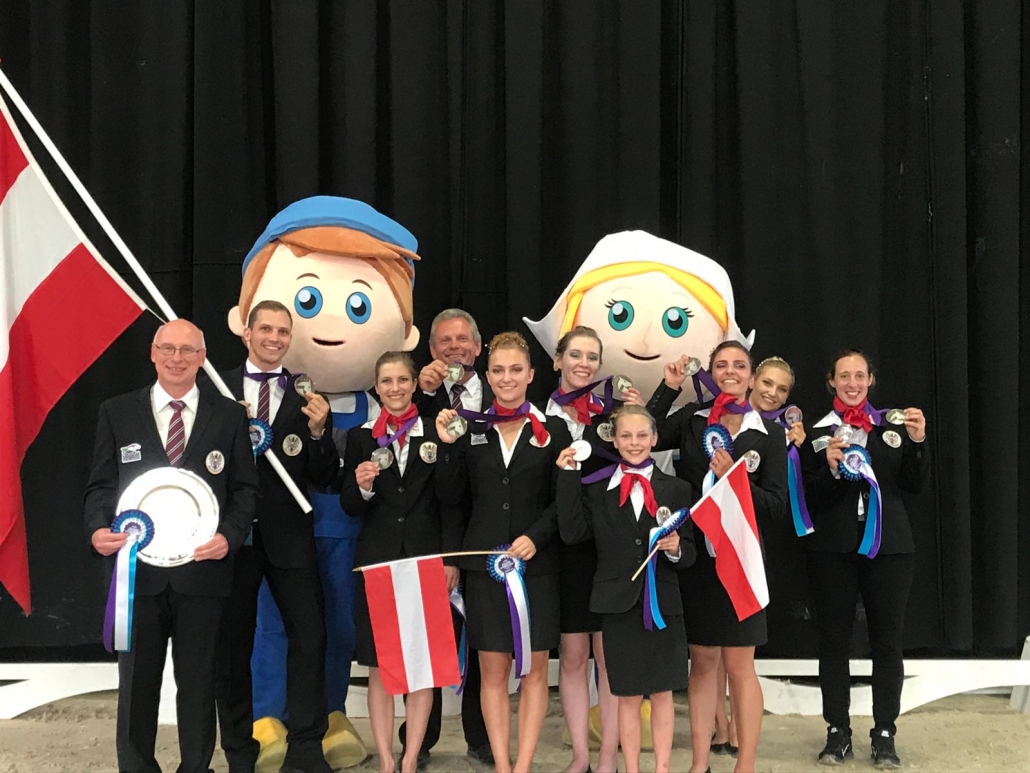EM-Silber im Nations Cup für Team Austria bei der Europameisterschaft Voltigieren 2019 in Ermelo. © privat