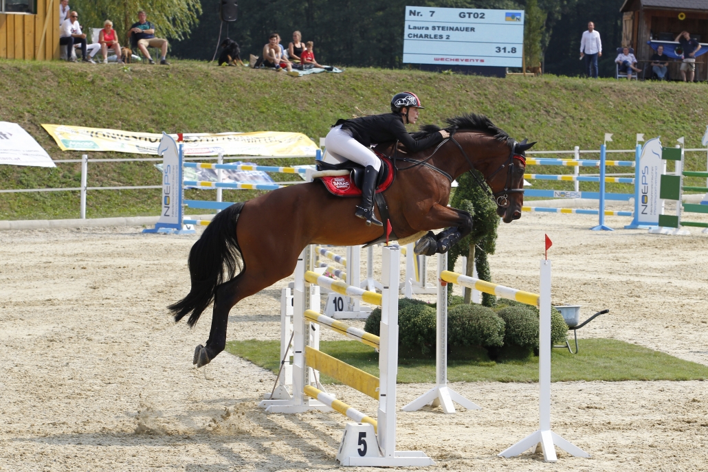 Laura Steinauer und Charles 2 auf dem Weg zu ihrem ersten Landesmeistertitel in der Allgemeinen Klasse. © Krisztian Buthi