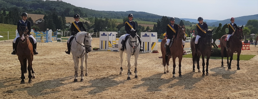 Wir gratulieren den NÖ Landesmeistern Springreiten 2019 sowie allen Platzierten sehr herzlich. © NOEPS