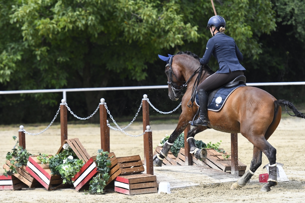 Als beste Niederösterreicherin belegte Astrid Czermak Rang 4 bei der Österreichischen Meisterschaft Working Equitation am Zuckermantelhof (NÖ). © Christian Prandl www.perfectshot.at