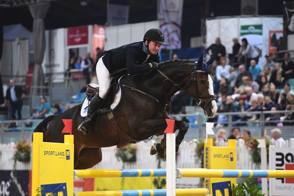 Toller Sieg im ersten von drei Weltranglistenspringen für Polens Maksymilian Wechta auf Qinchella. © HORSIC.com