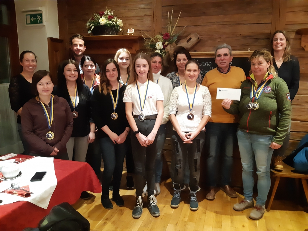 Haflinger-Stammtisch und Ehrung der Sieger und Platzierten im NÖ Haflinger Cup 2019 in Neulengbach. © privatHaflinger-Stammtisch und Ehrung der Sieger und Platzierten im NÖ Haflinger Cup 2019 in Neulengbach. © privat