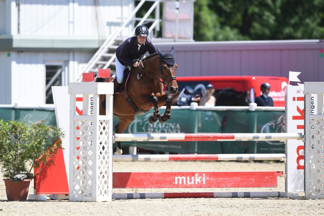 Sieg für Julia Hinterhofer auf Miami 3 über 1,15 m. © HORSIC.com