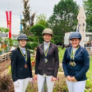 Die Siegerin und die Platzierten der Haflingertrophy in der Klasse A (von rechts): Lisa Maier, Angela Solar, Katharina Beranek. © Isabella Veronik