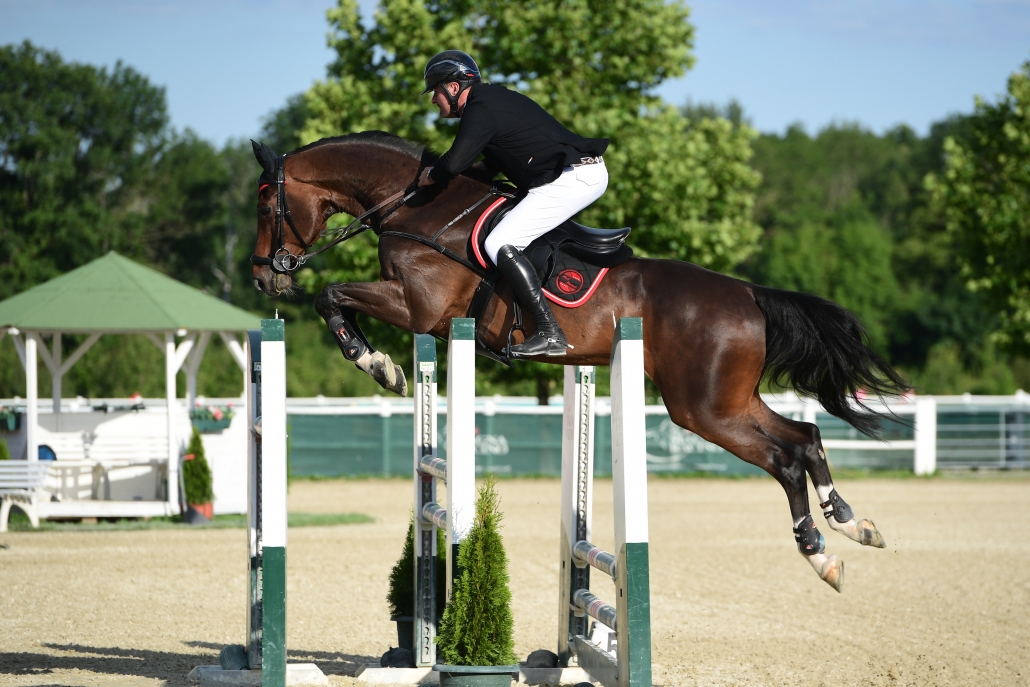 Sieg im Hauptbewerb für Fixkraft-Teamreiter Matthias Raisch. © HORSIC.com