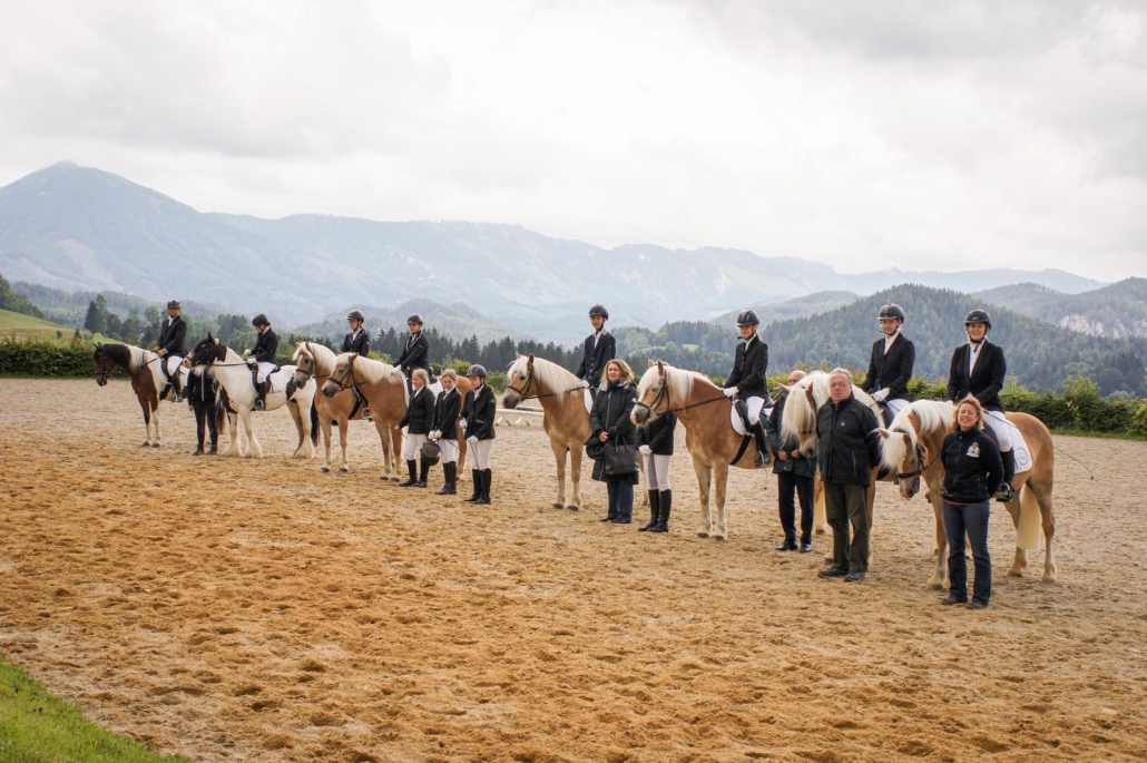 Herzliche Gratulation den Prüflingen vom Schaglhof. © privat
