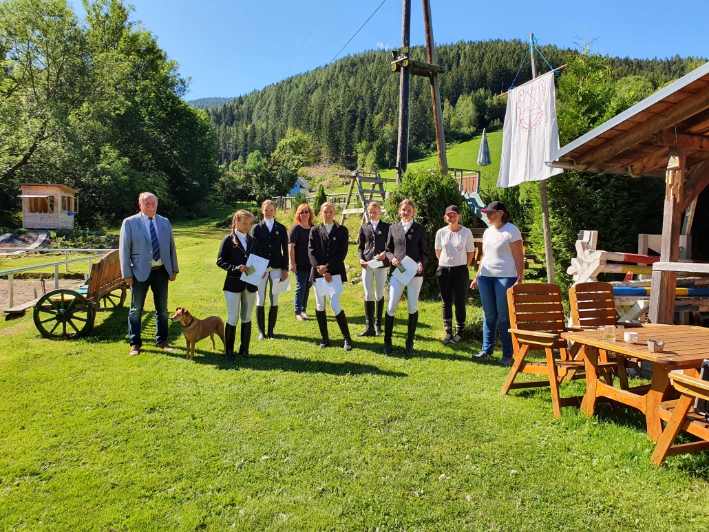 Herzliche Gratulation zur Reiternadel! © privat