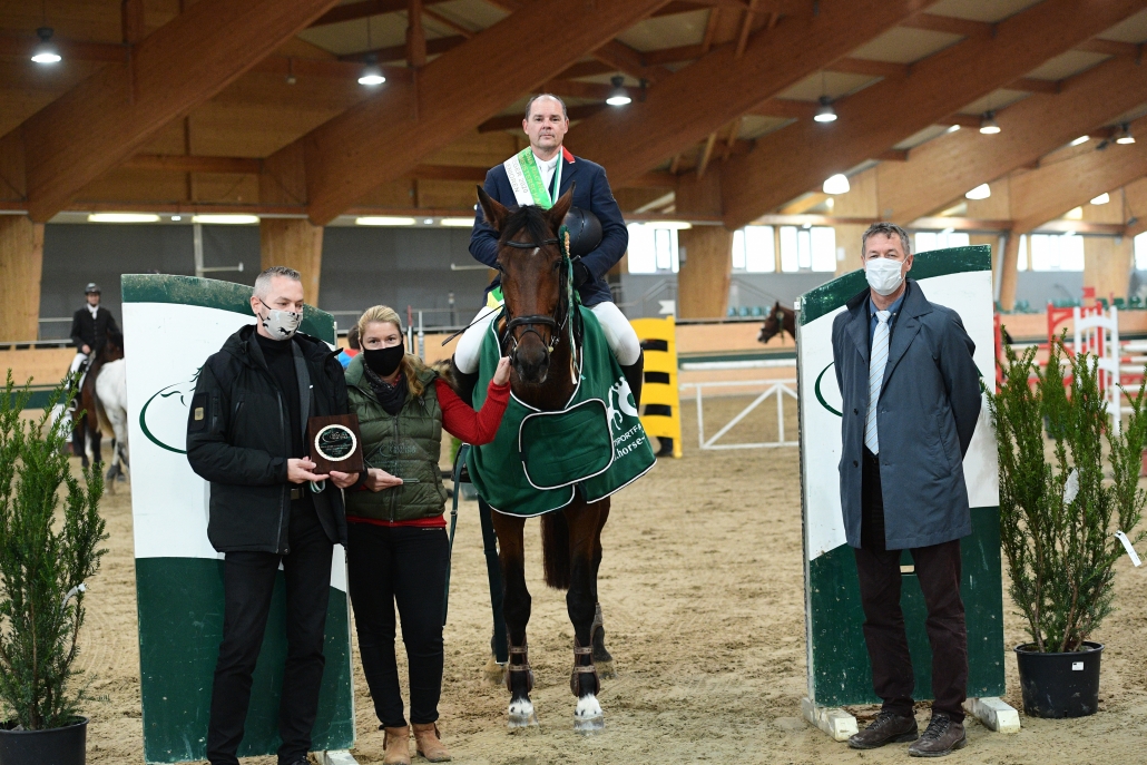 Magna Racino Hallenmeister Senioren: Tomasz Trela & Benema T. © HORSIC