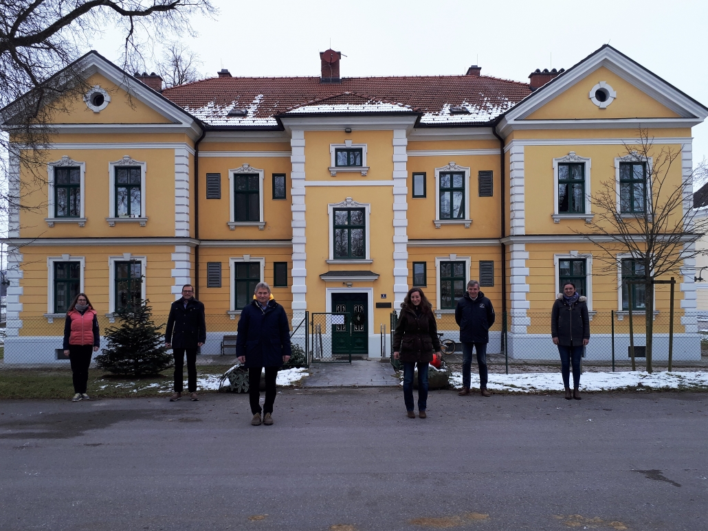 Dipl. Ing. Natascha Stolka hat ihr Büro im Pferdezentrum Stadl-Paura bezogen. © ZAP