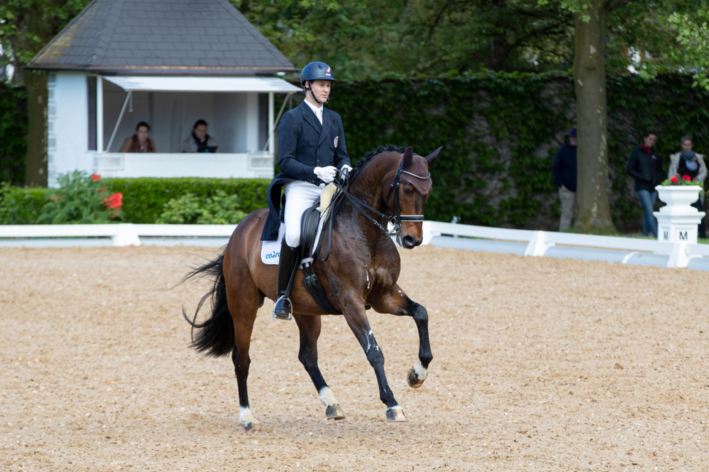 Simone Pearce (AUS) und Amandori gewannen die Kür mit 76,45 Prozent vor Österreichs Olympia-Kaderreiter Florian Bacher und Fidertraum (73,895). © CDI Achleiten