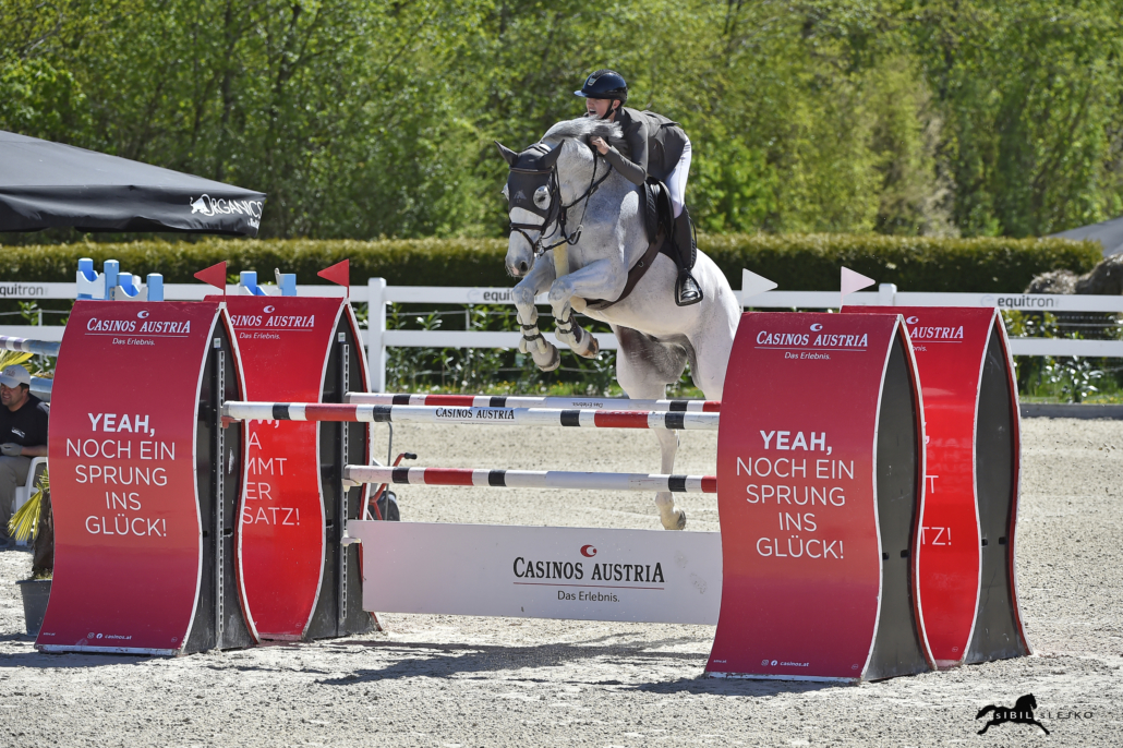 Jennifer Jaritz und Nektini auf dem Weg zu Platz 3 im Casinos Austria Future Cup in Lamprechtshausen. © Sibil Slejko