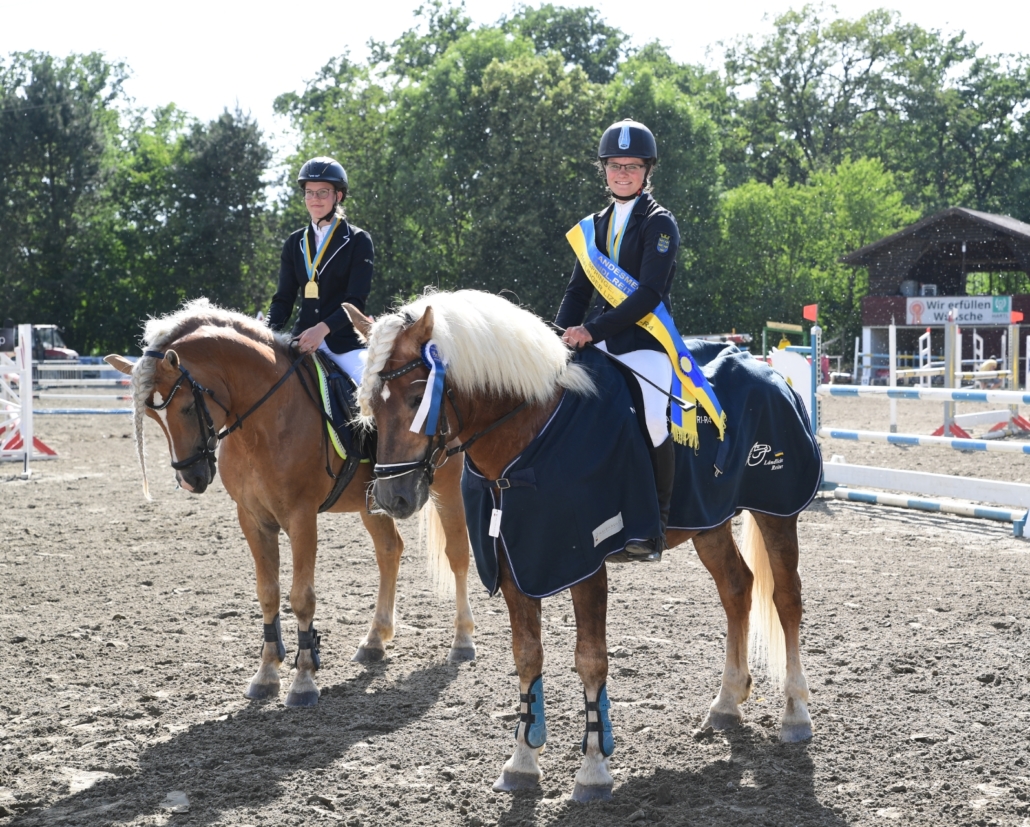 Nicole Möser & Nottings Golden holten den Landesmeistertitel. © HORSIC.com