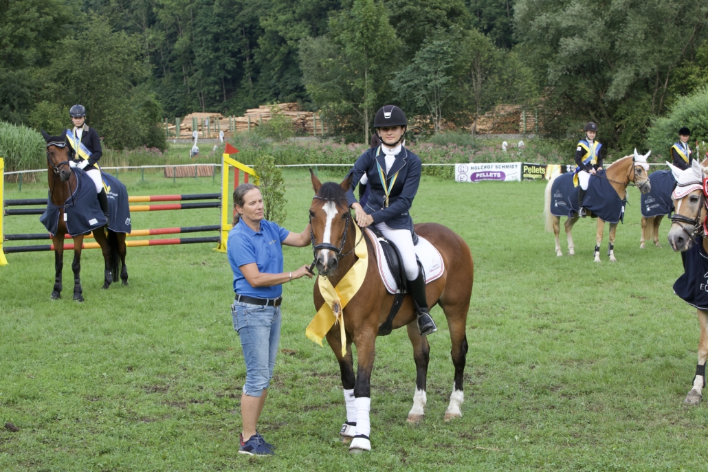 Magdalena Zellhofer hat ihren Little Prince Junior aus dem Sport verabschiedet. © Thaddeus Eisenhut
