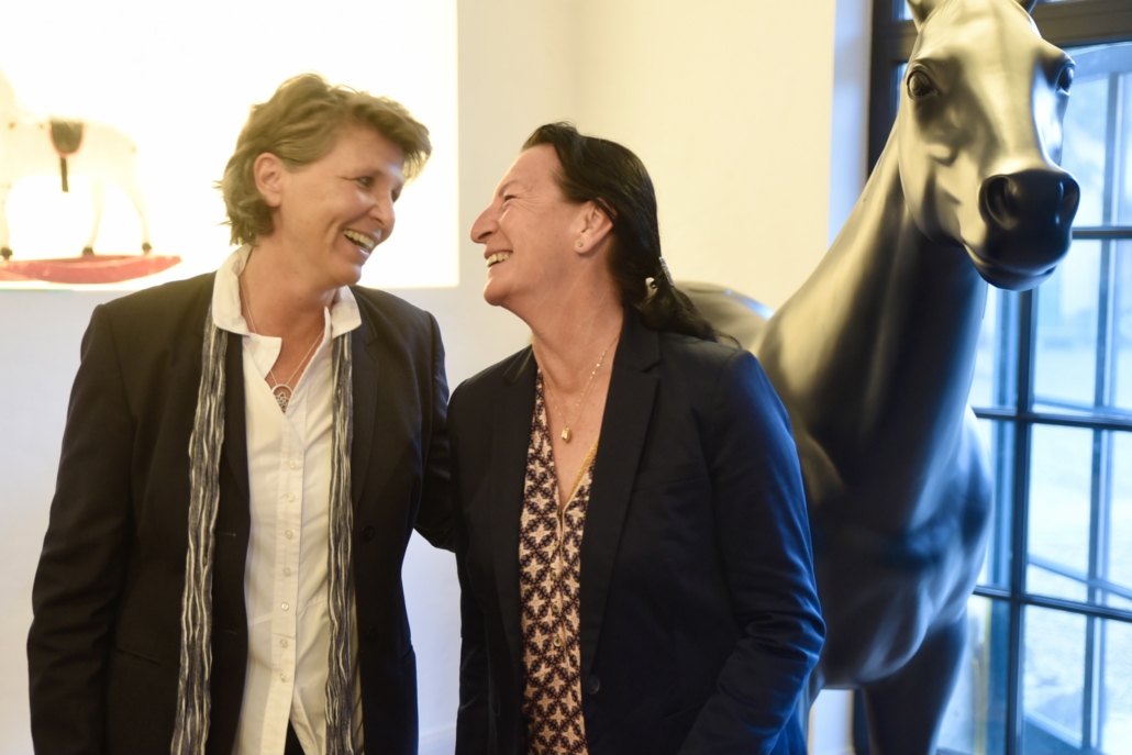 NOEPS Dressurreferat: Referentin Birgit Payer & Mitarbeiterin Elisabeth Waldbauer-Schall. © Nina Krasny