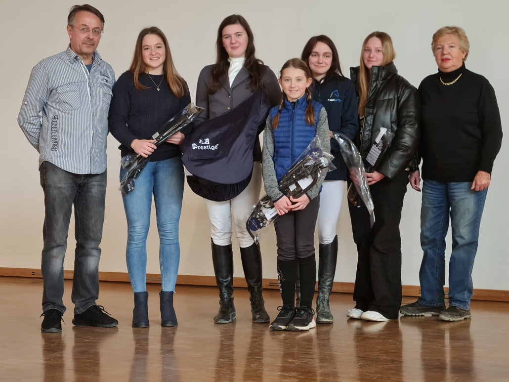 Herzliche Gratulation allen Gewinnerinnen der Prestige Standardparcours Challenge 2021. © NOEPS