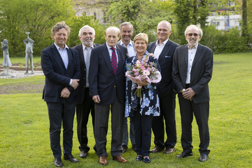 Präsidentin Elisabeth Max-Theurer bedankte sich bei den ausscheidenden Direktoriumsmitgliedern. © Andreas Schaad | bildsymphonie