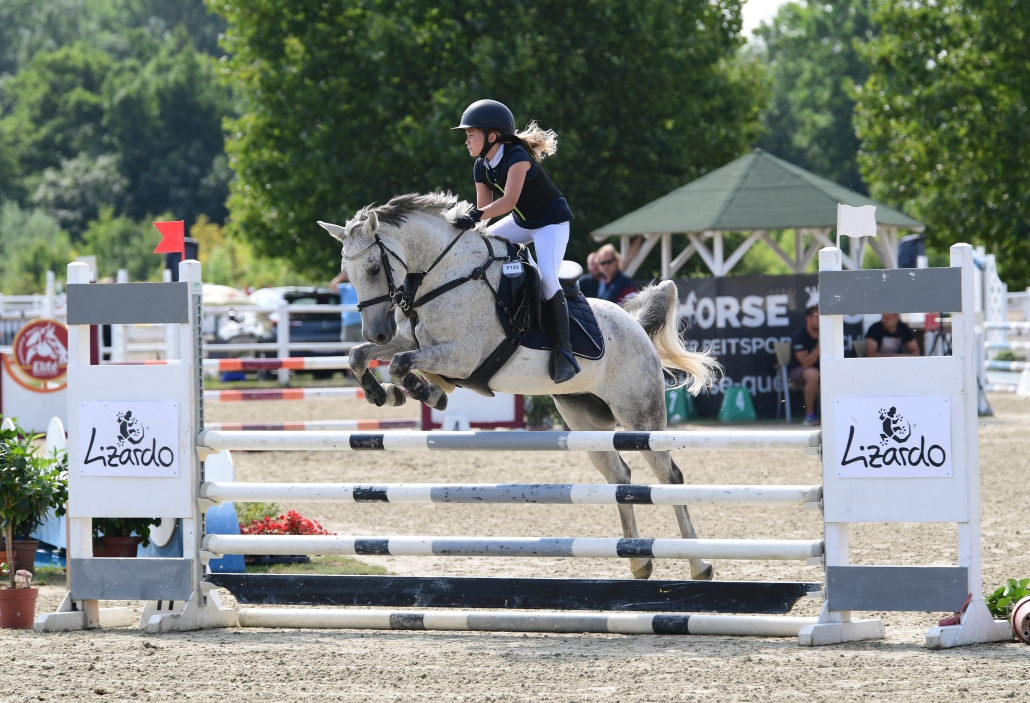 Samea Zwickl ist Lizardo Pony Rider of the year. © HORSIC.com