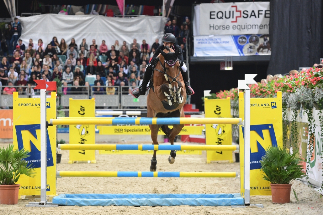 WM-Teilnehmerin Bianca Babanitz ist Stammgast in der Arena Nova. © HORSIC.com