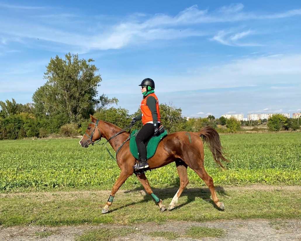 Romana Grubmüller und Ro Othar siegten in Samorin über die 160 km Distanz. © privat