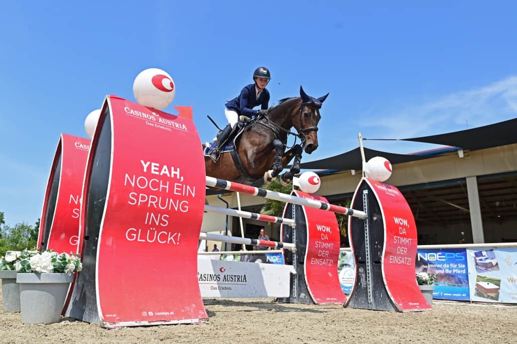 Lisa Schranz und Meroline. © HORSIC.com