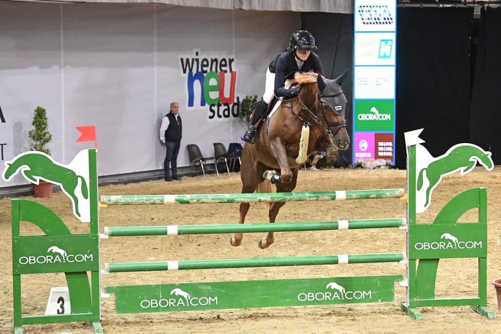 Sieger im OBORA Jungpferdefinale: Sophie Hinners (GER) und Kaleni Jo SV Z. © HORSIC.com