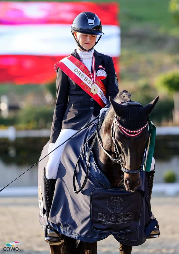 Selina Staufer holte mit Pearcy Jackson Gold bei der ÖM Pony. © EQWO.net/Petra Kerschbaum