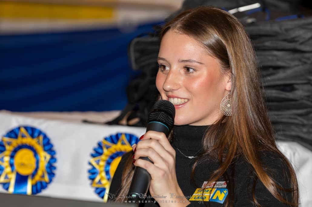 Der Dank der Sportler wurde von Anna Weidenauer gesprochen. © Andreas Schnitzlhuber www.scan-pictures.net