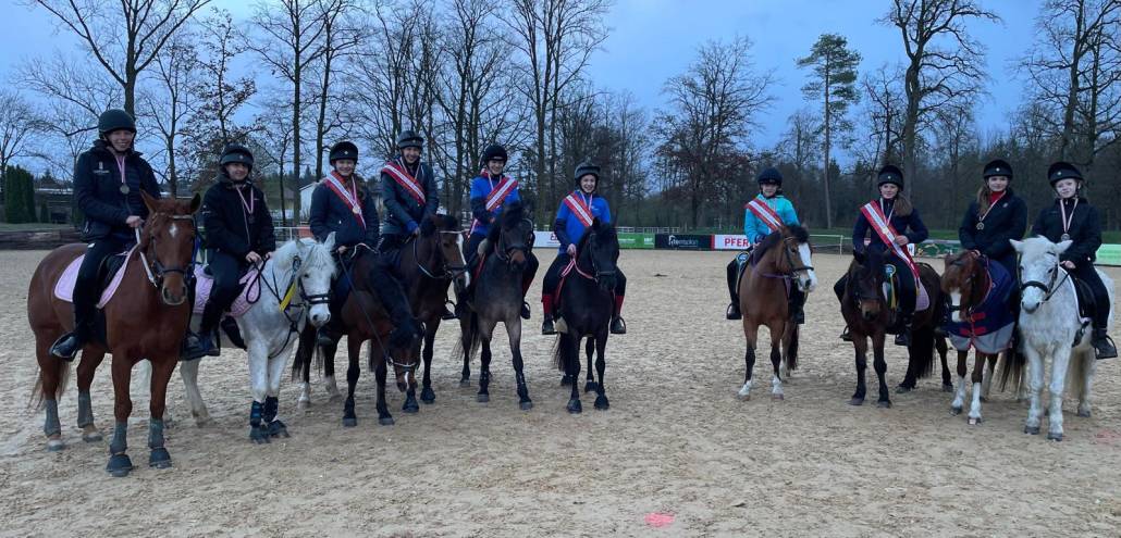 Drei Mal Gold und zwei Mal Bronze für Niederösterreich bei der Österreichischen Meisterschaft Mounted Games Paare in Stadl Paura. © privat