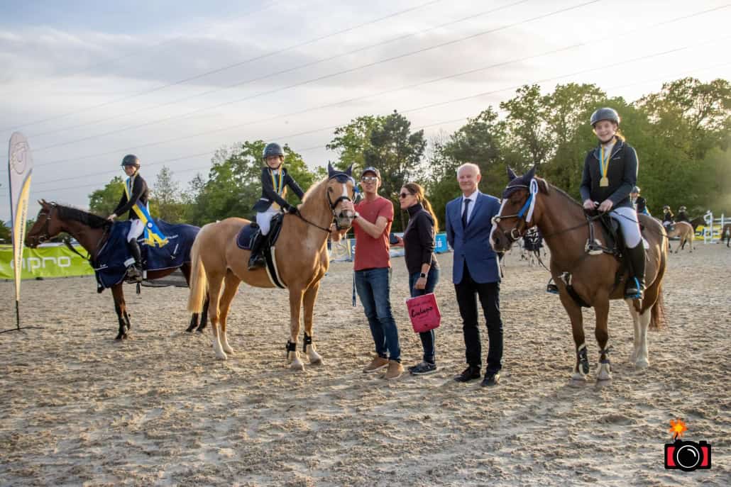 v.l.n.r.: Matilda Steindorfer, Ida Andrea Sonnleitner, Ralph Buchberger, Elke König, Thomas Istinger, Lilo Valentina Vesely. ©KRAQUEBOOM Photography by Isabella Kudler