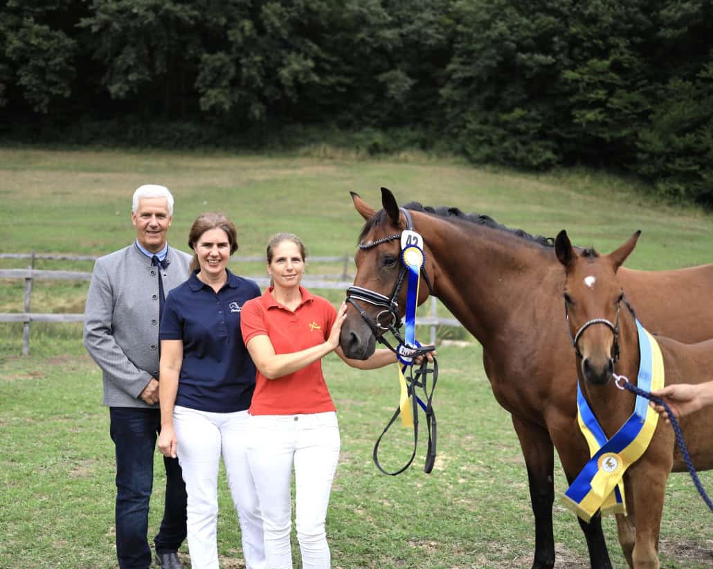 Rudi Krippl und Doris Täubel-Weinreich mit Sandra Geyer. © Liz Baranovska