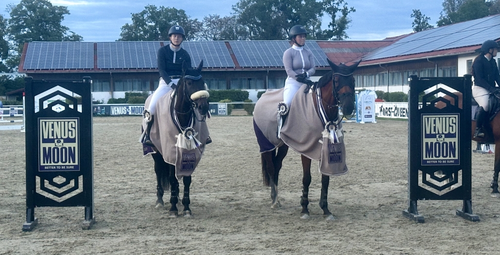 Supersieger in der Venus & Moon Stafetten Trophy 2025: Laura Furtner und Michelle Schuster. © M&E 4U Foto