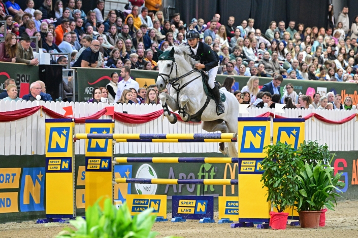 Ales Opatrny (CZE) trug sich in die Siegerliste vom Großen Preis vom Sportland NÖ ein. © horsicphotography