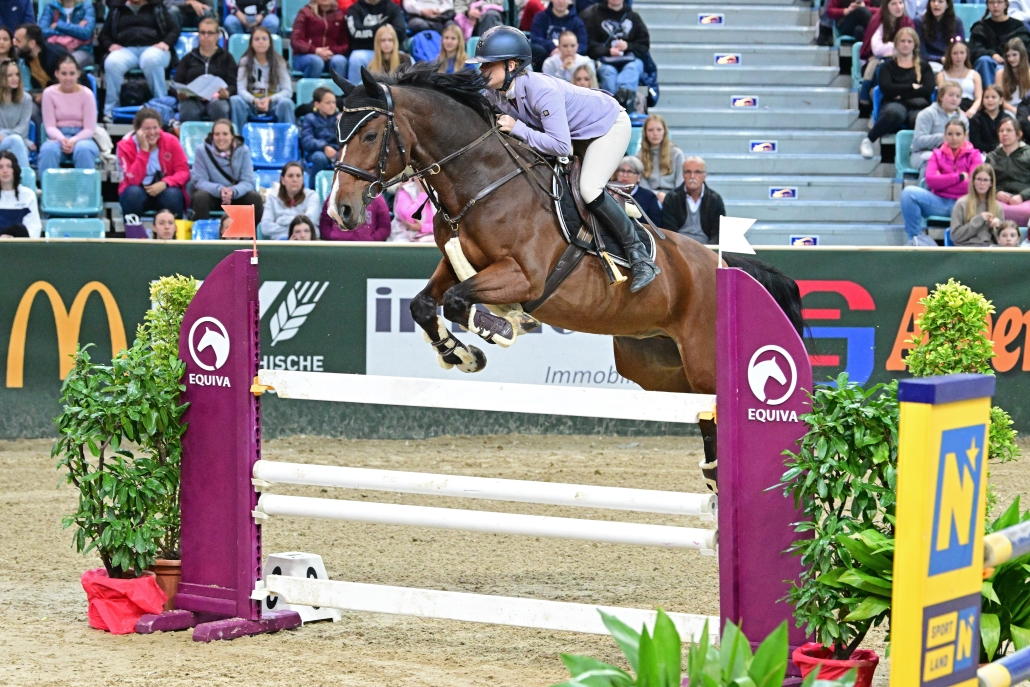 Platz 2 für Caroline Isabelle Dubsky (NÖ) im Finale der EQUIVA VIP Tour. © horsicphotography