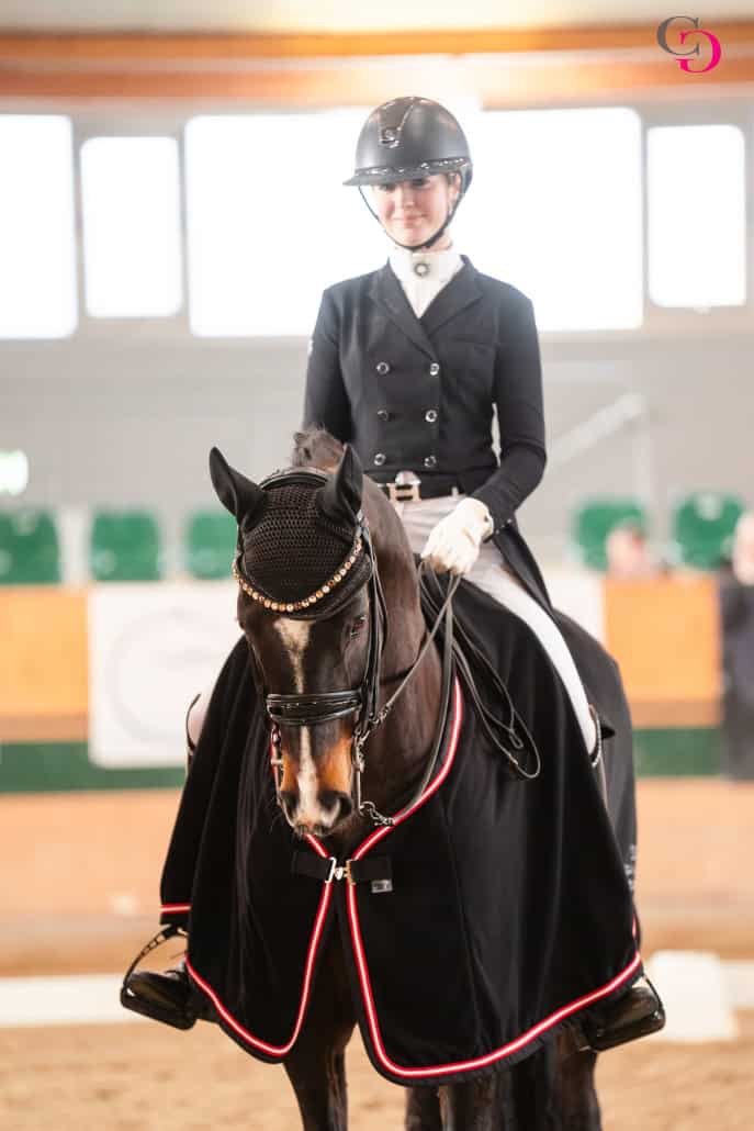 Gesichtet in der Klase der Jungen Reiter: Letizia Einhellig und Brefood's Fire On Ice. © Carina Grosch