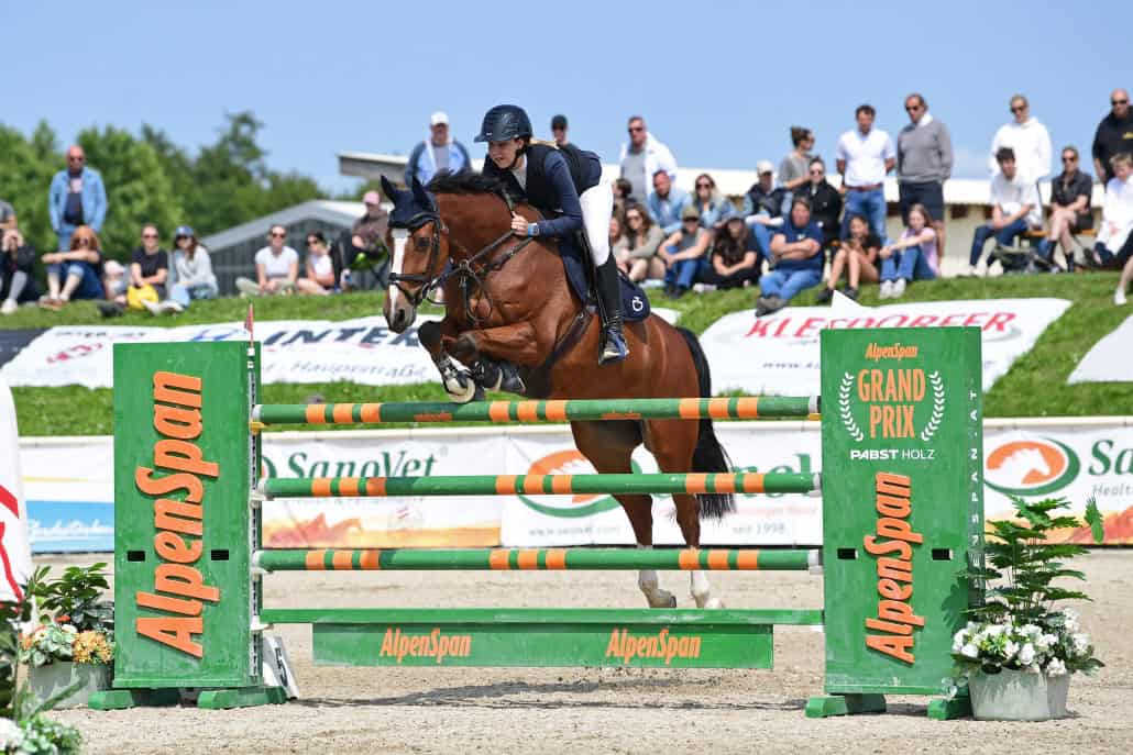 © HORSIC photography