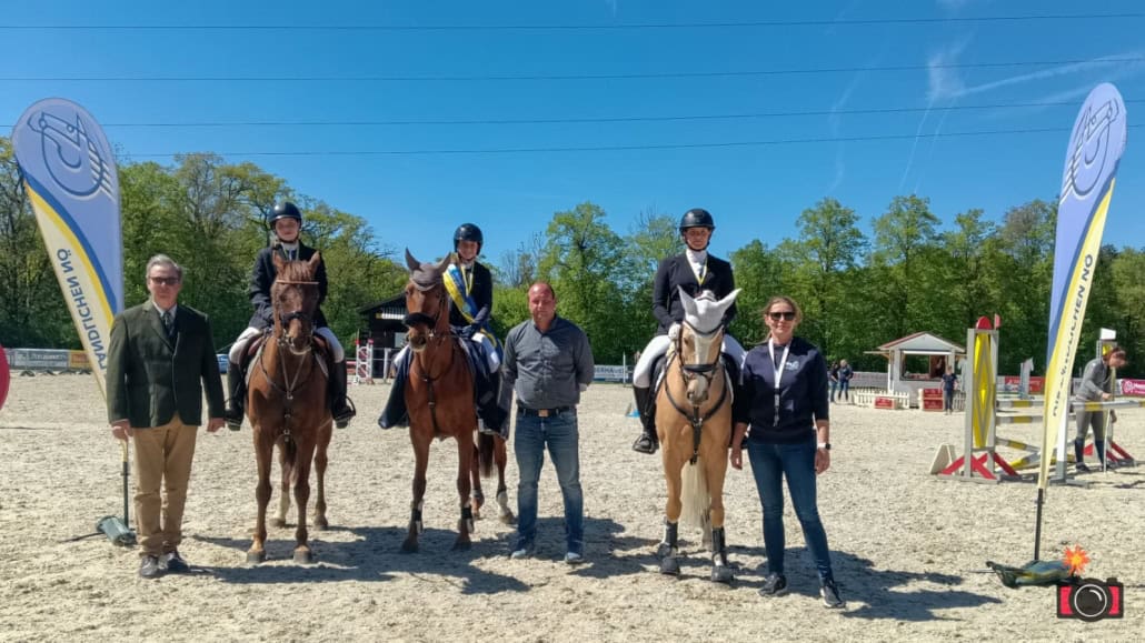 v.l.n.r.: Wolfgang Grüner, Julia Salzmann, Christiane Pietsch, Markus Brandstätter, Valentina Putz, Elke König. © Kraqueboom/ Photography by Isabella Kudler