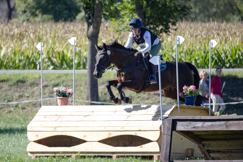 Charlotte Dobretsberger trug mit ihrem Sieg in der CCI3*-Prüfung wesentlich zum Erfolg von Team NÖ in der BLMM bei. © Michael Graf